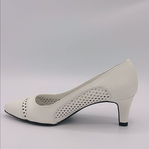 Easy Street Women's Ansen Pointed Toe Pumps Size 6 6M NIB - Picture 5 of 13